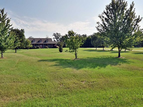5th image of 91 Greystone Dr