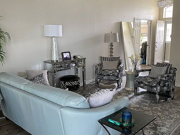 4th image of 1240 Royal Fern Dr