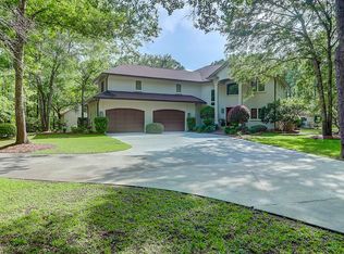 1815 Long Creek Rd, Wadmalaw Island, SC 29487