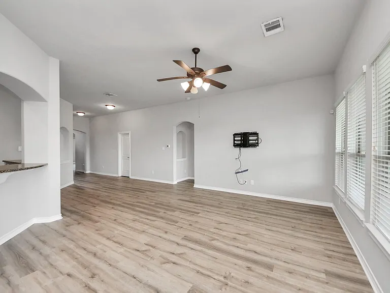 2310 Brett Ct — Photo 18