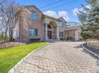 104 11th St, Cresskill, NJ 07626