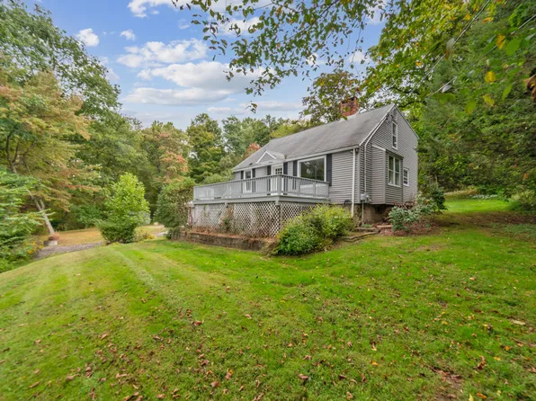 162 Riggs Street, Oxford, CT 06478