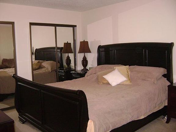 5th image of 14225 Barrymore St