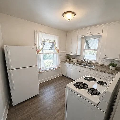 610 Wertz Ave SW — Photo 2
