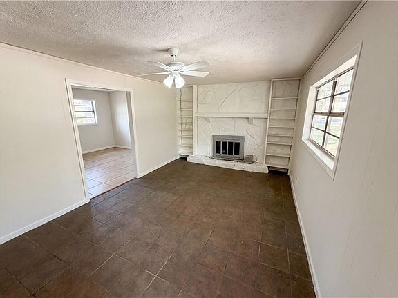 3rd image of 2405 Eric Ln