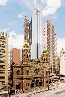 Rented by Douglas Elliman | media 14