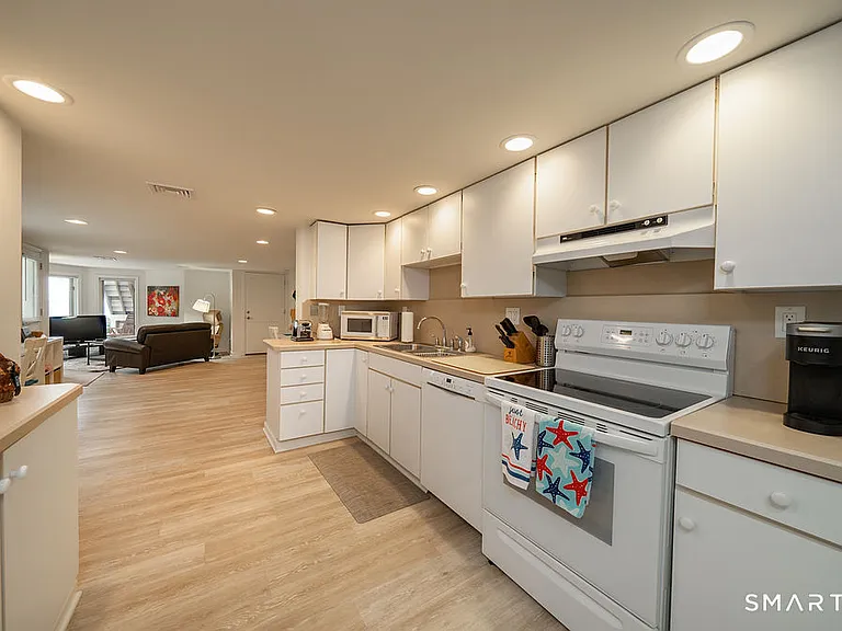 133 Linden Ave #B — Photo 7