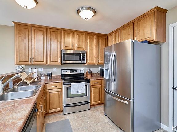 5th image of 101 Cabot Ct