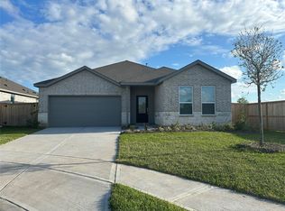 1902 Stargazer Ln, Angleton, TX 77515