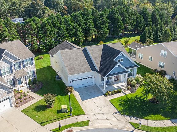 3rd image of 25206 Lumberton Dr