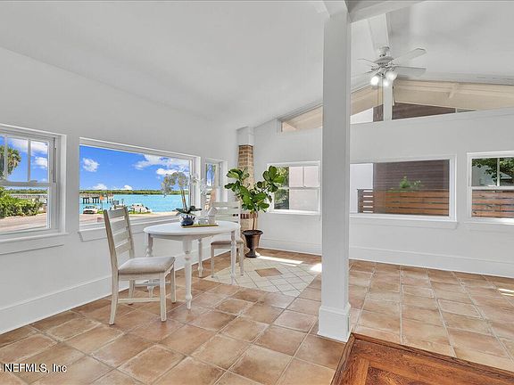 3rd image of 443 OCEAN VISTA Avenue