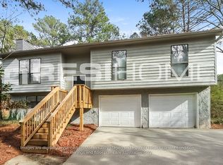 3018 Oak Mont Dr, Douglasville, GA 30135