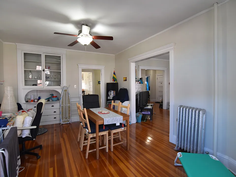 12 Strathmore Rd #2