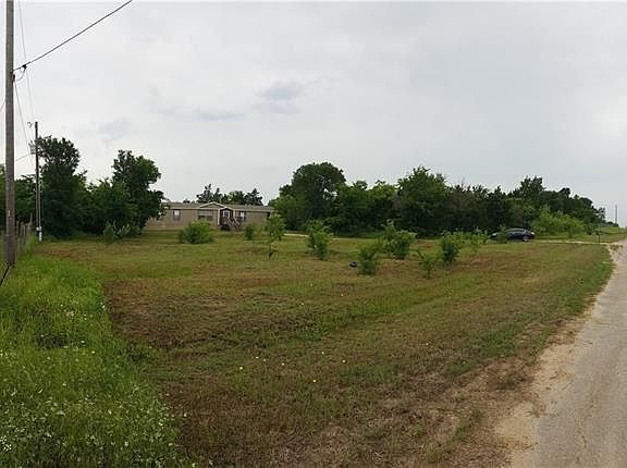 5th image of 147 Rocky Hill Dr