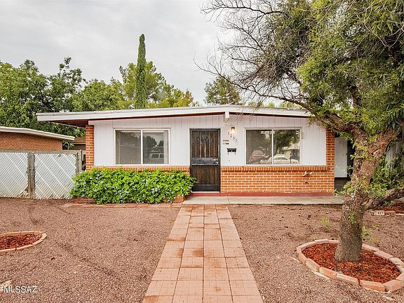 4th image of 1251 W Pelaar St