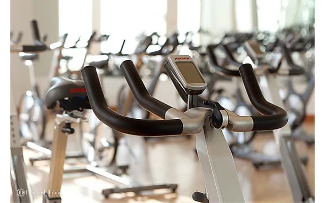 Rented by Douglas Elliman | media 22