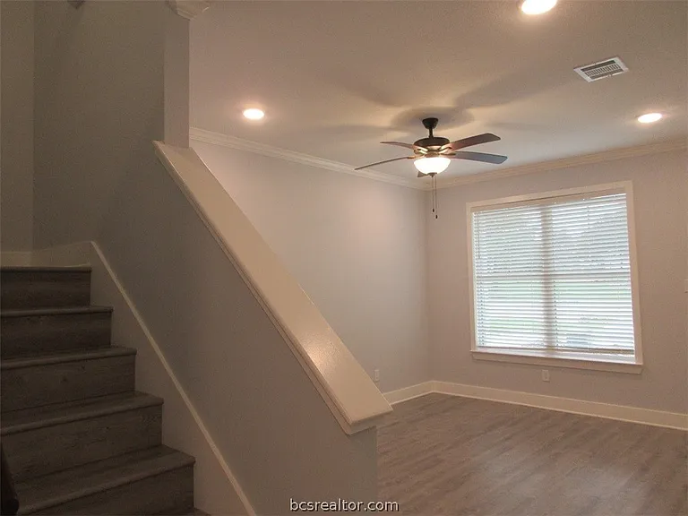 2104 Crescent Pointe Pkwy — Photo 8