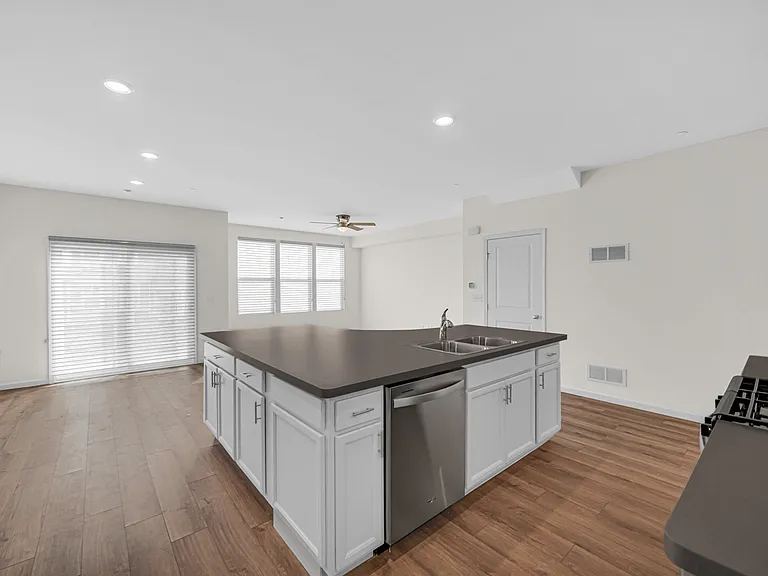 2260 Horseshoe Cir — Photo 22