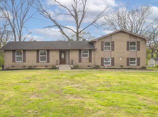 109 Southburn Dr, Hendersonville, TN 37075