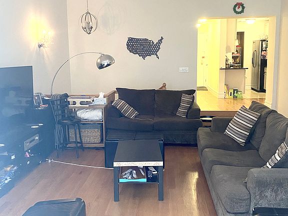 2nd image of 330 E 58th St APT 1E
