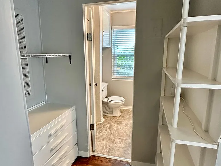 4561-4565 Altadena Ave — Photo 11