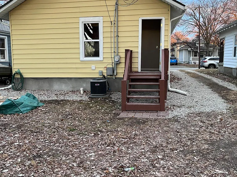 2118 Clay St — Photo 2