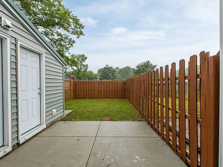 46 Village Dr — Photo 19