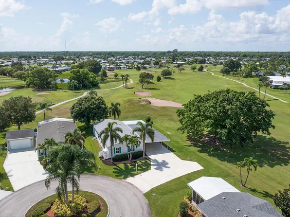8133 9th Hole Drive, Port St Lucie, FL 34952
