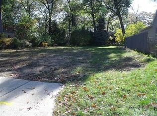 1749 Winchester Dr, Muskegon, MI 49441