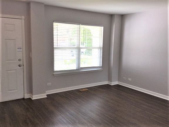5th image of 2496 N Pennwood Ct