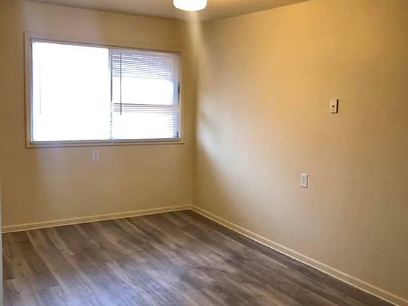 2nd image of 5126 NW Radial Hwy APT 9