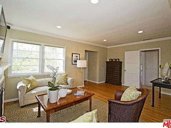 4th image of 1212 Hill St