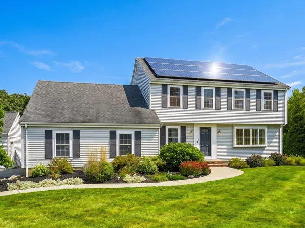 6 Turner Dr, North Reading, MA 01864