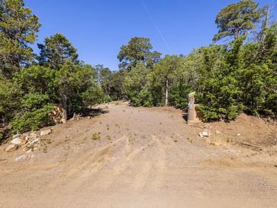 90 Nightingale Ln, Tijeras, NM, 87059
