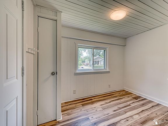 4th image of 13054 Race St