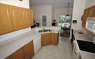 2nd image of 18 Fernmill Ln