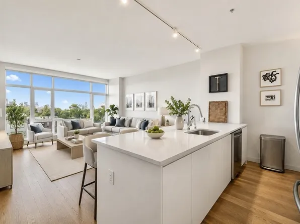 189 Schermerhorn Street image 1 of 12