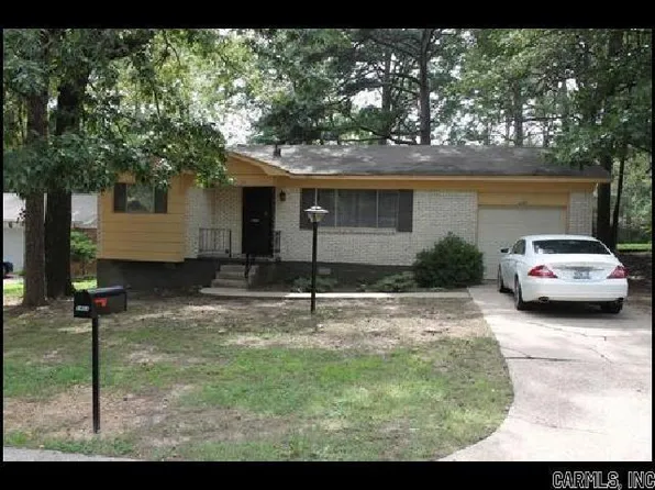 1408 Glenda Dr, Little Rock, AR 72205