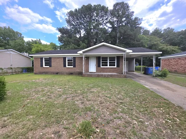 434 Homestead Dr, Fayetteville, NC 28303