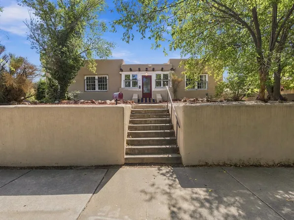 1812 Silver Ave SE, Albuquerque, NM 87106