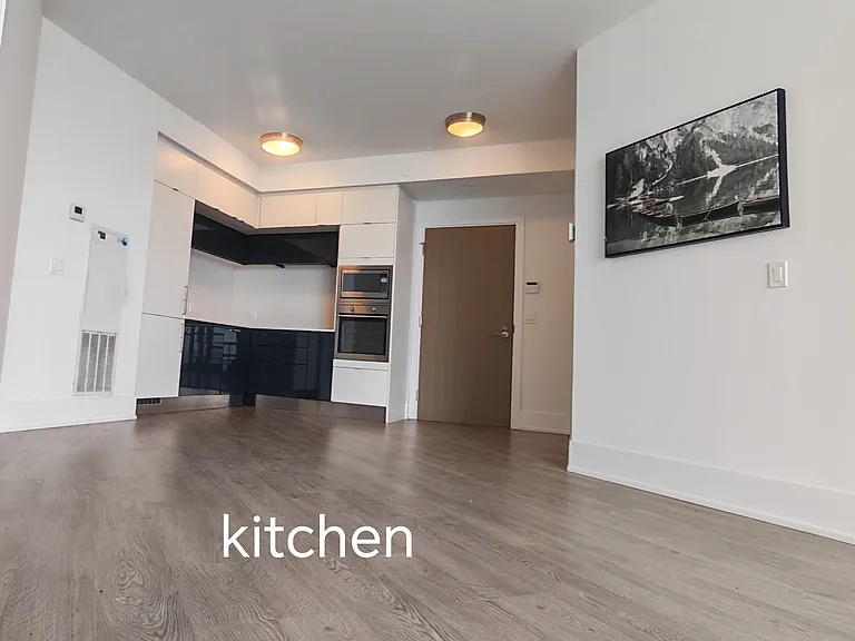 1 Edgewater Dr #515 — Photo 12