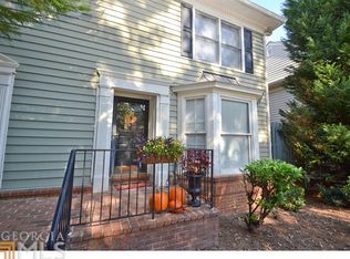 106 Mount Vernon Cir, Sandy Springs, GA