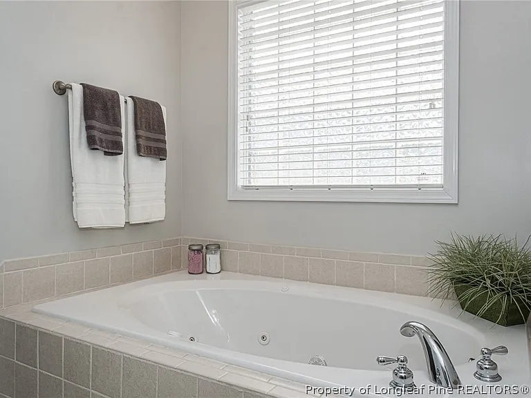 3021 Bankhead Dr — Photo 32