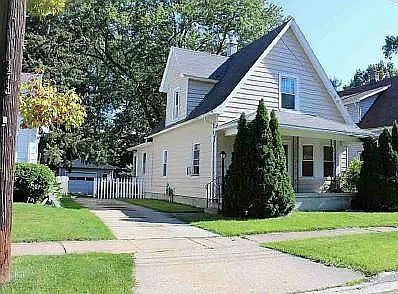 2nd image of 549 Myers St