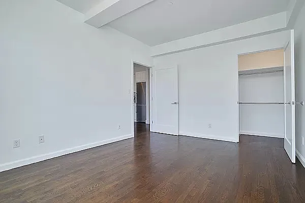 Rented by REAL New York | media 24