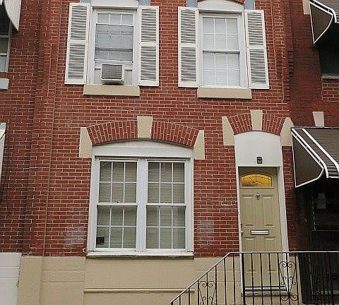 3rd image of 2421 S Iseminger St