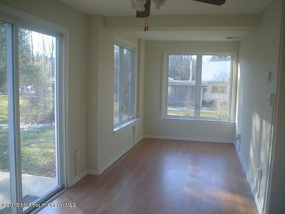 3rd image of 23 N Rochdale Ave