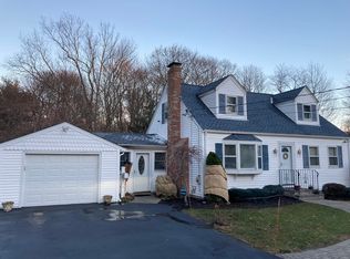 20 Lyndon Rd, Sharon, MA 02067