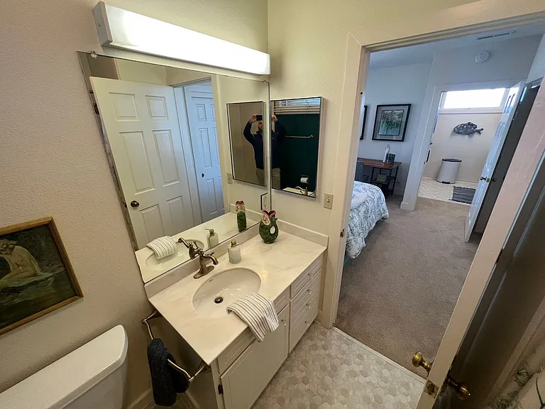 189 Evans Ave — Photo 29