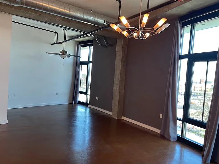 415 Saint Pauls Blvd #402 — Photo 21